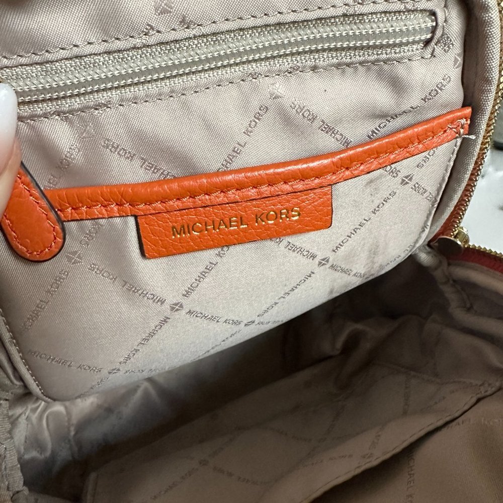 MICHALE KORS ERIN TANGERINE ORANGE MINI STUDS LEATHER BACKPACK - Picture 11 of 11